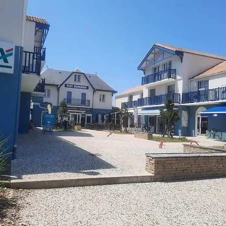 4 Pers / Terrasse / Espace Aquatique Appartement *